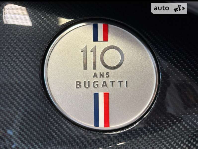 Купе Bugatti Chiron 2019 в 