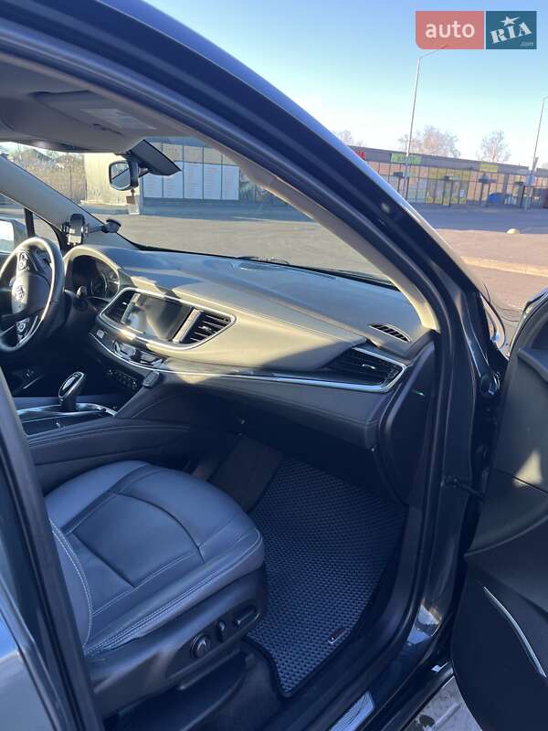Позашляховик / Кросовер Buick Enclave 2017 в Запоріжжі