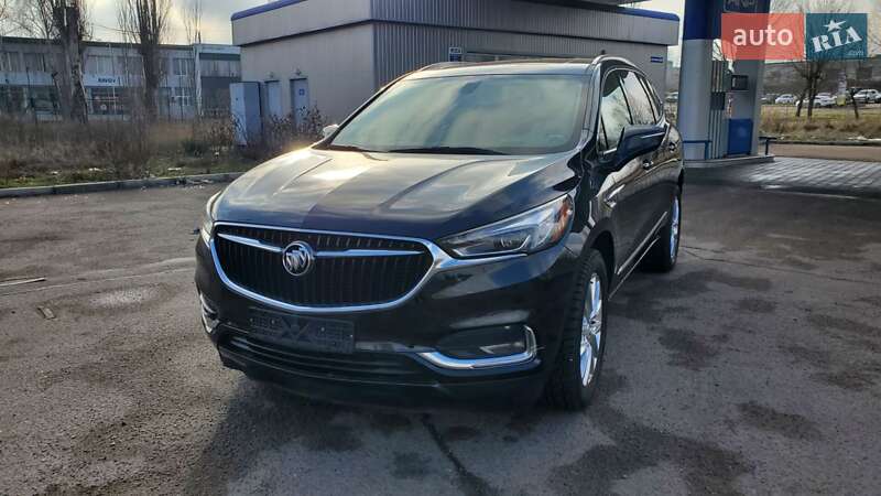Позашляховик / Кросовер Buick Enclave 2018 в 