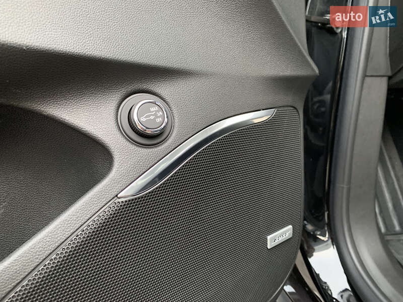 Позашляховик / Кросовер Buick Enclave 2023 в Києві фото 23 Позашляховик / Кросовер Buick Enclave 2023 в Києві