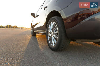 Позашляховик / Кросовер Buick Enclave 2018 в 