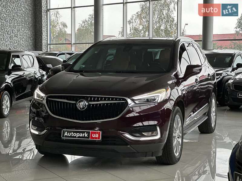 Позашляховик / Кросовер Buick Enclave 2018 в 