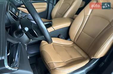 Позашляховик / Кросовер Buick Enclave 2018 в 