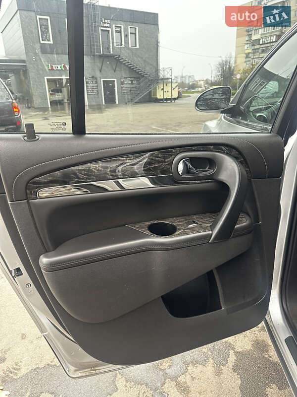 Позашляховик / Кросовер Buick Enclave 2013 в Броварах