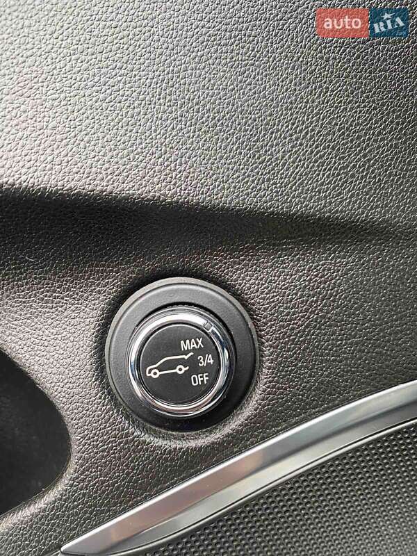 Внедорожник / Кроссовер Buick Enclave 2021 в Дергачах