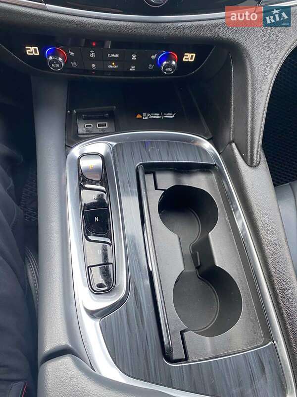 Внедорожник / Кроссовер Buick Enclave 2021 в Дергачах