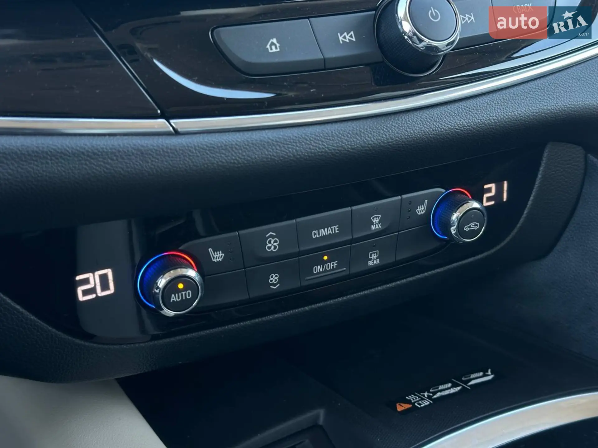 2023 Buick Enclave - мініатюра 28