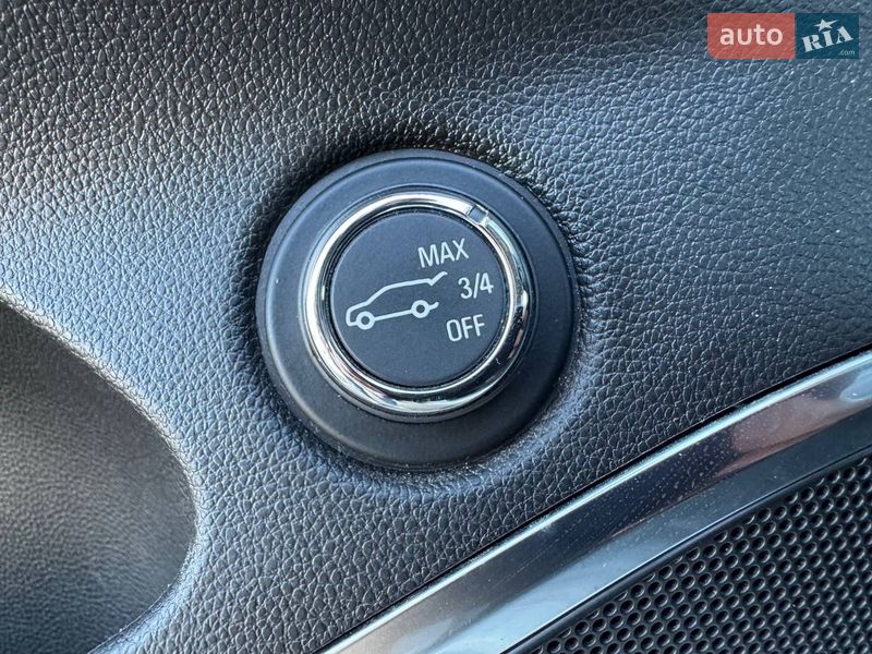 Внедорожник / Кроссовер Buick Enclave 2020 в Киеве