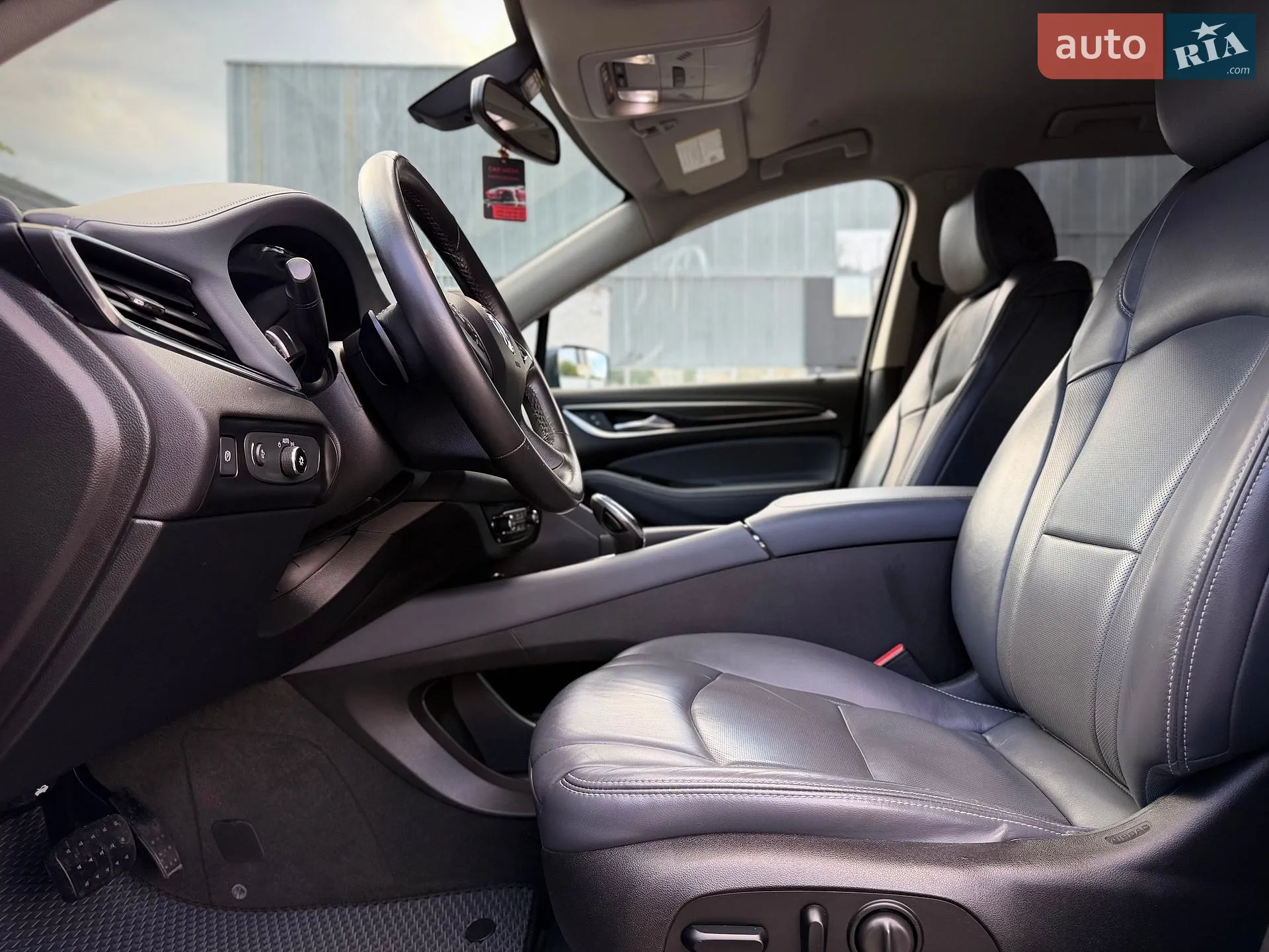 2017 Buick Enclave - мініатюра 22