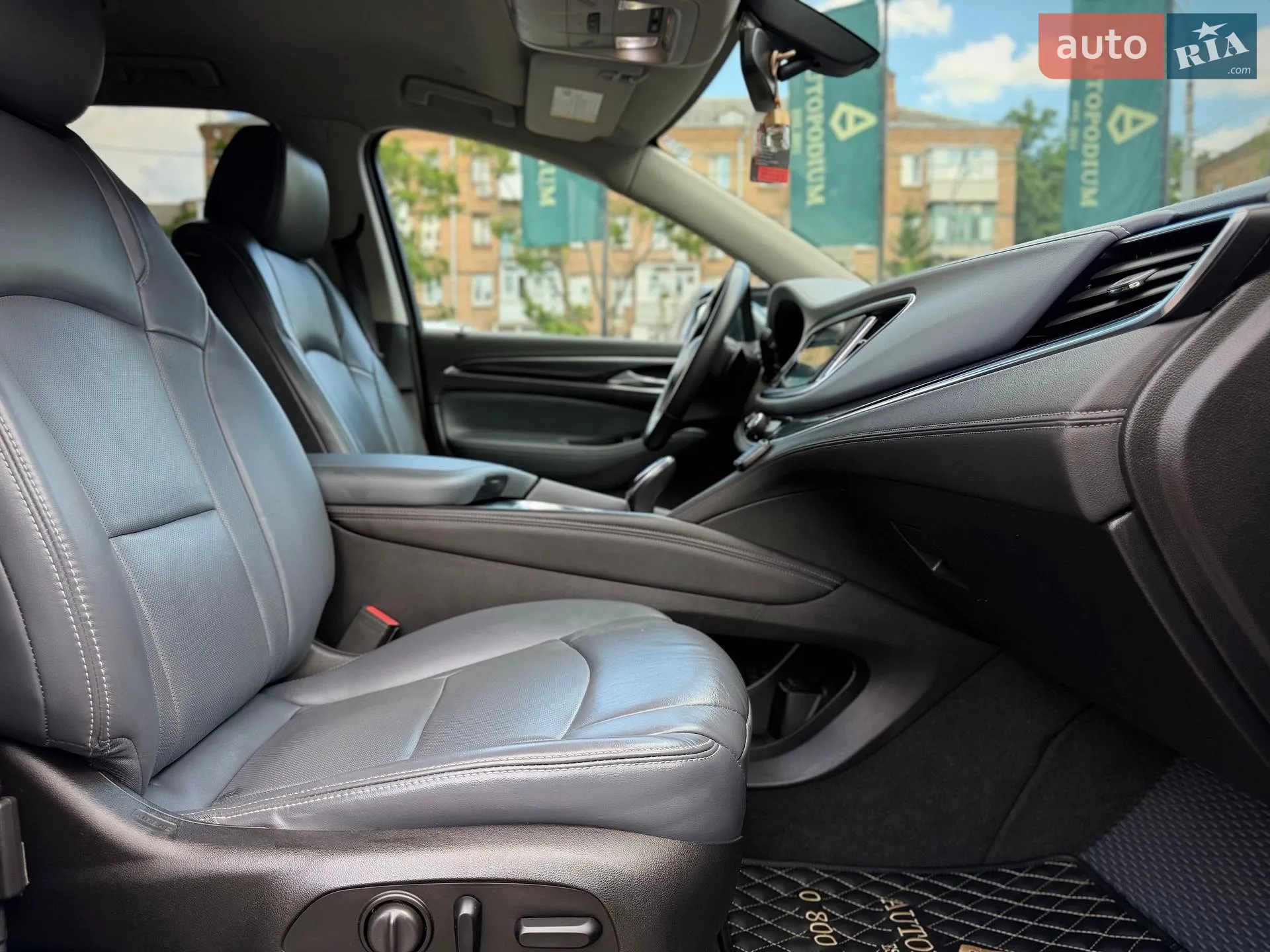 2017 Buick Enclave - мініатюра 30