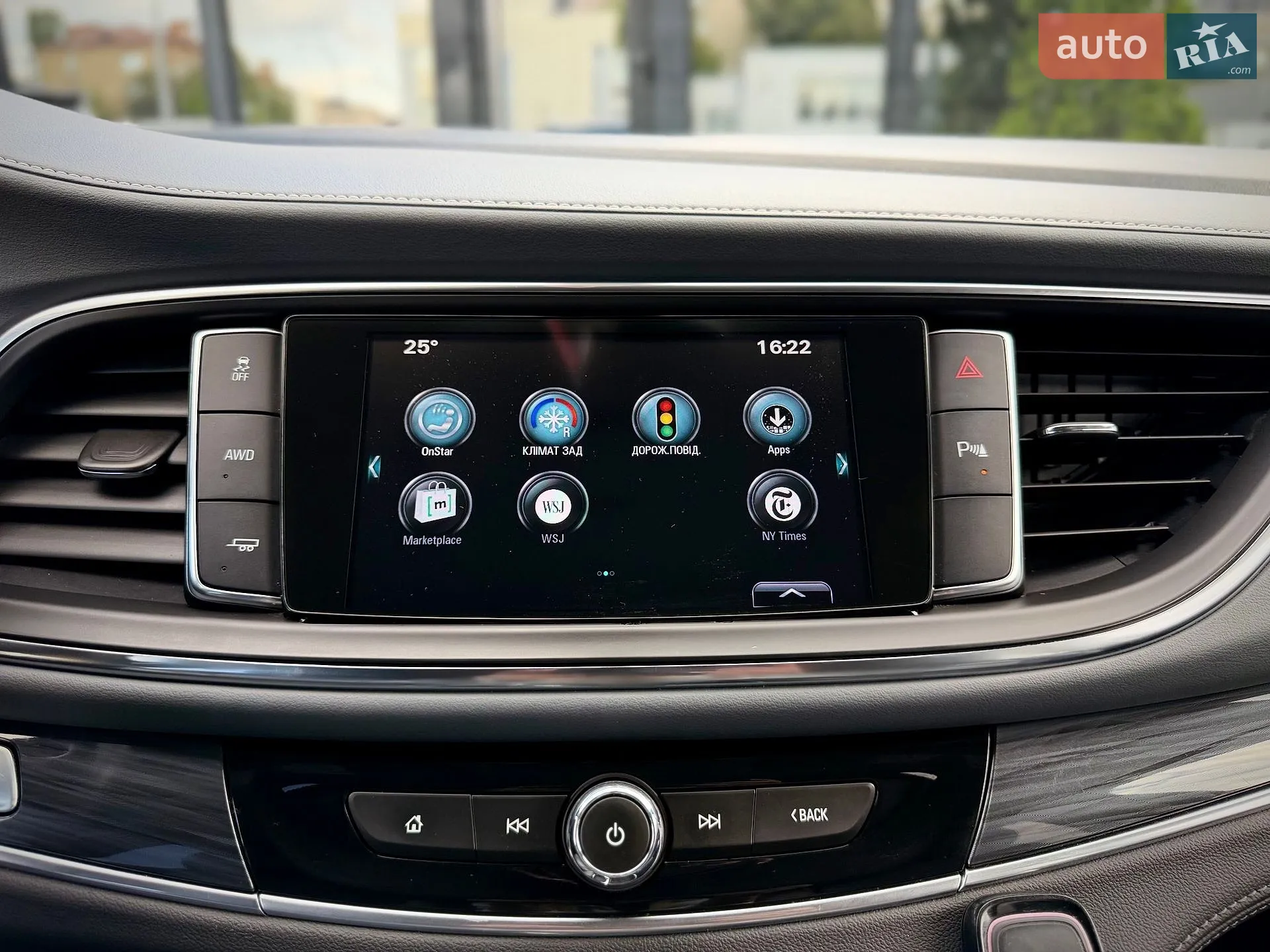 2017 Buick Enclave - мініатюра 40