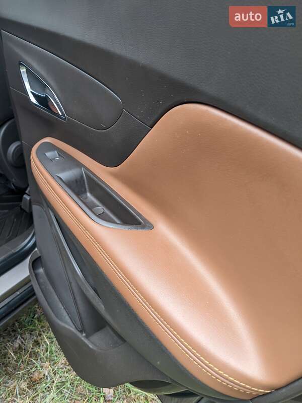 Позашляховик / Кросовер Buick Encore 2014 в Чернігові