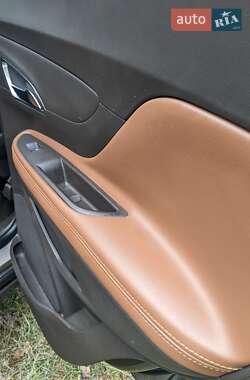 Внедорожник / Кроссовер Buick Encore 2014 в 