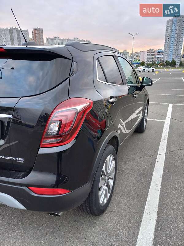 Внедорожник / Кроссовер Buick Encore 2017 в Киеве