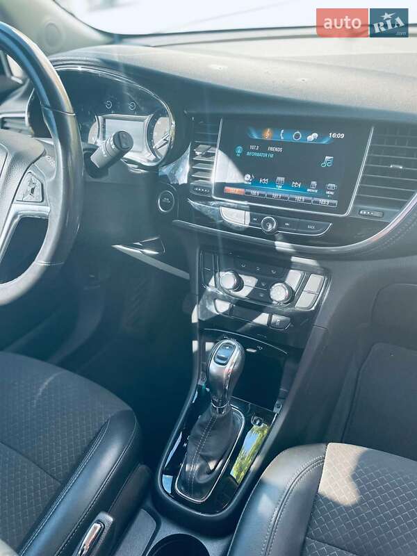 Хетчбек Buick Encore 2019 в Дніпрі