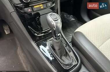 Внедорожник / Кроссовер Buick Encore 2017 в 