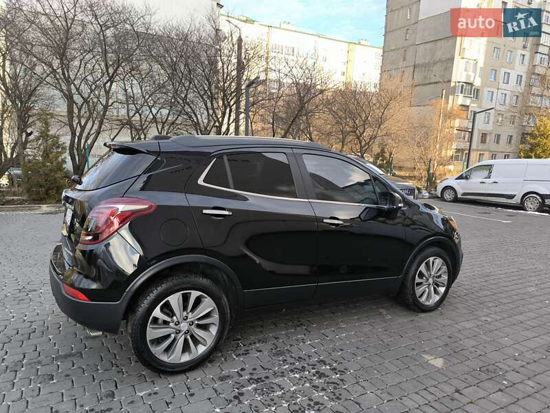 Позашляховик / Кросовер Buick Encore 2019 в Чернівцях
