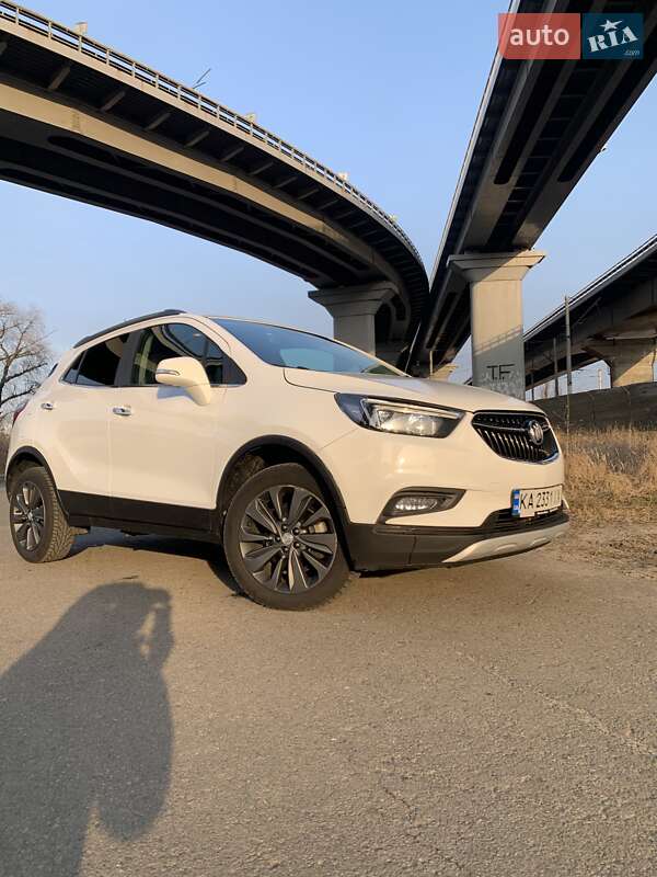 Внедорожник / Кроссовер Buick Encore 2018 в Киеве