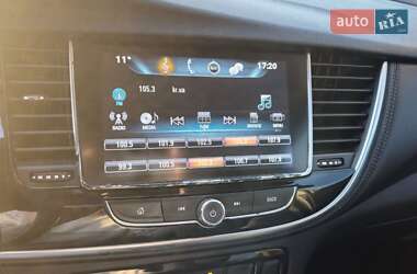 Внедорожник / Кроссовер Buick Encore 2017 в 