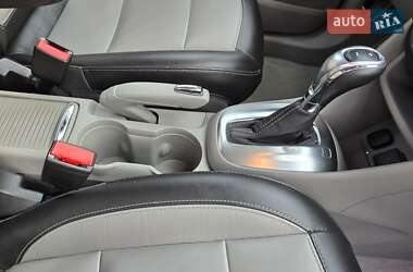 Внедорожник / Кроссовер Buick Encore 2016 в 
