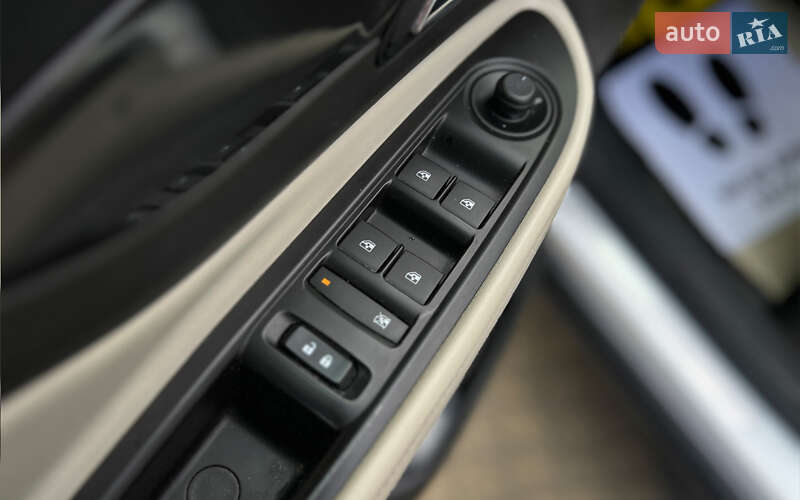 Позашляховик / Кросовер Buick Encore 2018 в Львові