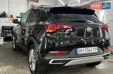 Позашляховик / Кросовер Buick Encore 2022 в 