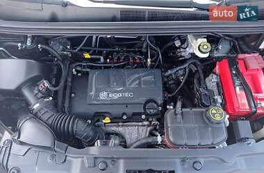Внедорожник / Кроссовер Buick Encore 2013 в 