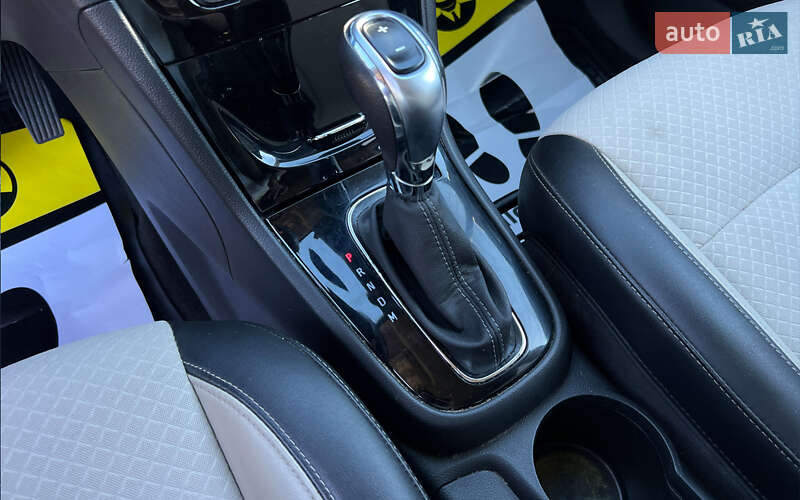 Позашляховик / Кросовер Buick Encore 2018 в Львові