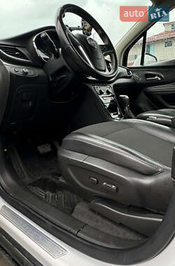 Позашляховик / Кросовер Buick Encore 2016 в 