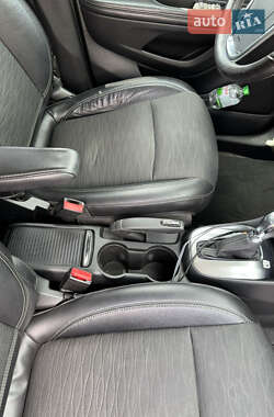Внедорожник / Кроссовер Buick Encore 2015 в 