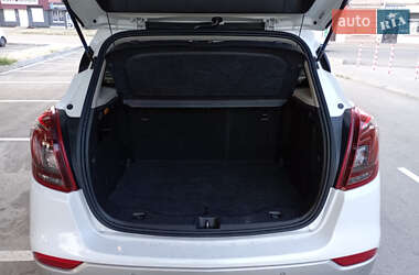 Внедорожник / Кроссовер Buick Encore 2018 в 