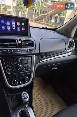 Позашляховик / Кросовер Buick Encore 2014 в 