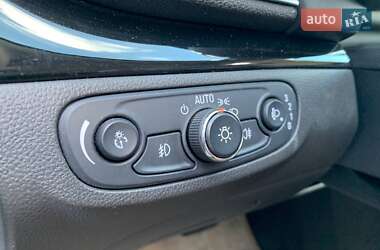 Внедорожник / Кроссовер Buick Encore 2017 в 