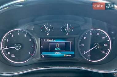Внедорожник / Кроссовер Buick Encore 2017 в 