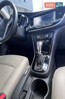 Позашляховик / Кросовер Buick Encore 2017 в 