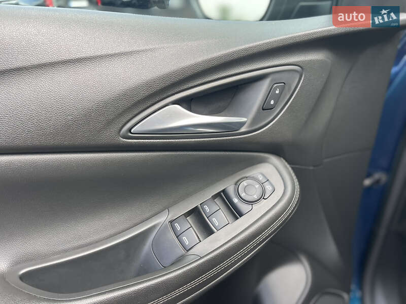 Позашляховик / Кросовер Buick Encore 2020 в Києві