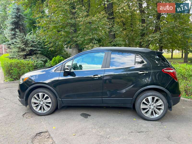 Позашляховик / Кросовер Buick Encore 2017 в Києві