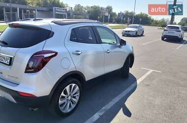 Позашляховик / Кросовер Buick Encore 2018 в 