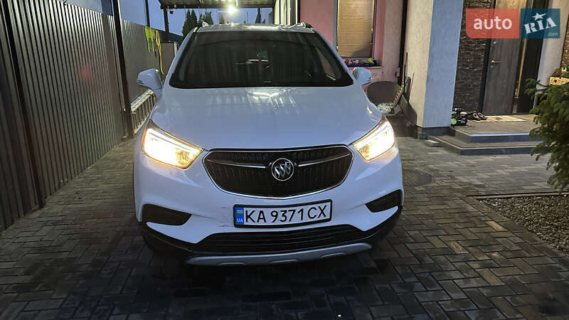 Внедорожник / Кроссовер Buick Encore 2018 в Софиевской Борщаговке