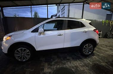 Позашляховик / Кросовер Buick Encore 2018 в 