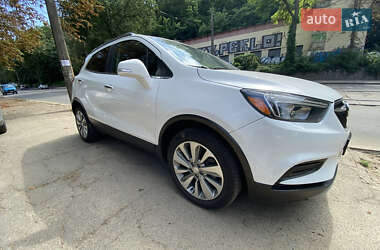 Позашляховик / Кросовер Buick Encore 2018 в 