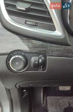 Позашляховик / Кросовер Buick Encore 2013 в 