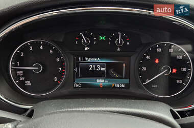Внедорожник / Кроссовер Buick Encore 2018 в 