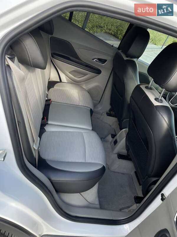 Внедорожник / Кроссовер Buick Encore 2016 в Львове