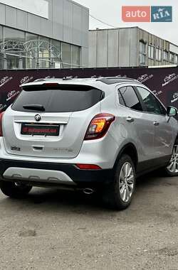 Позашляховик / Кросовер Buick Encore 2016 в 