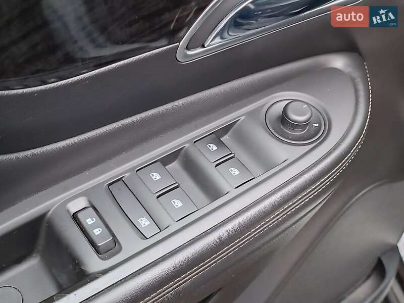 Позашляховик / Кросовер Buick Encore 2015 в Харкові фото 21 Позашляховик / Кросовер Buick Encore 2015 в Харкові