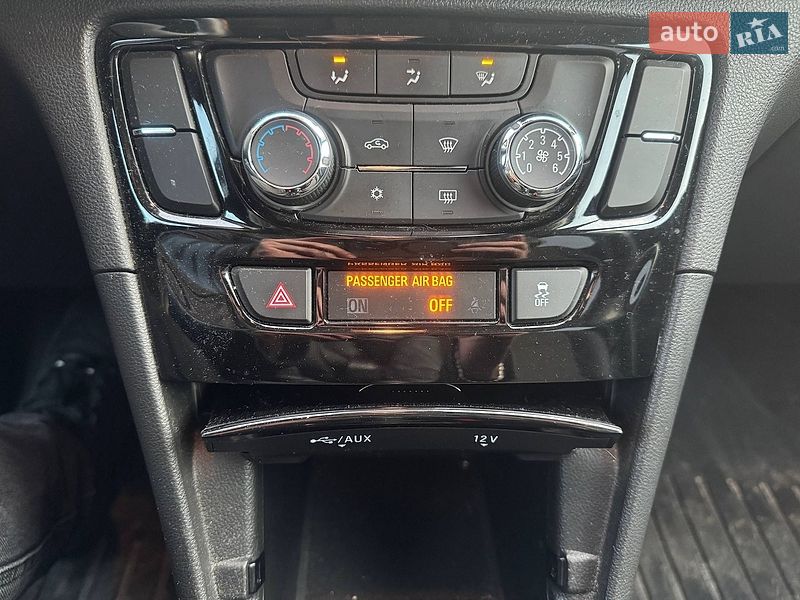 Позашляховик / Кросовер Buick Encore 2017 в Києві