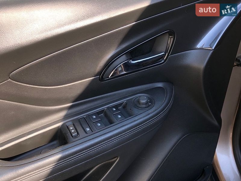 Позашляховик / Кросовер Buick Encore 2018 в Борщеві