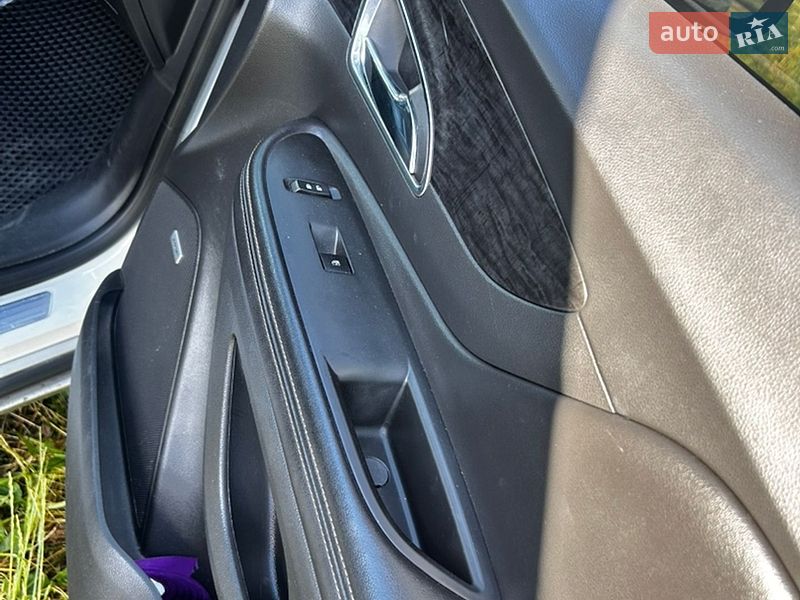 Позашляховик / Кросовер Buick Encore 2015 в Дніпрі