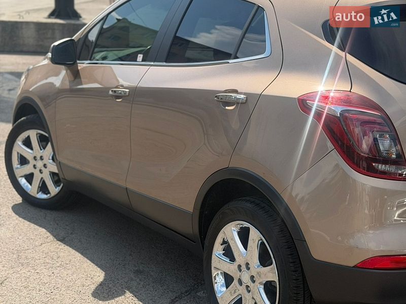 Позашляховик / Кросовер Buick Encore 2019 в Києві